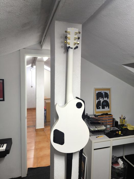 Guitarra elétrica Nova