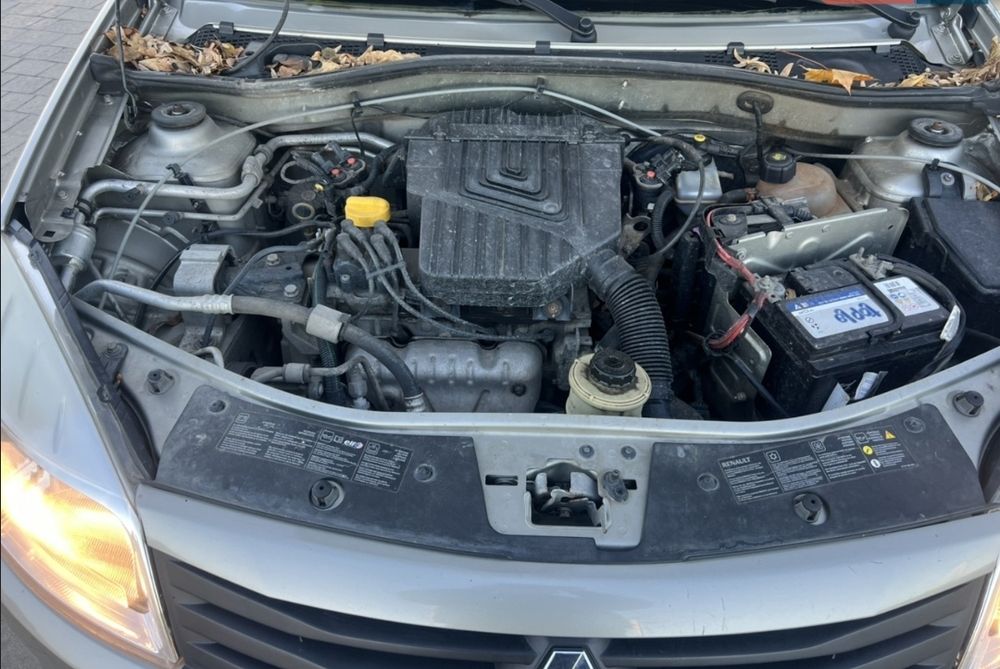 Продам офіційний Рено Сандеро,2012 рік