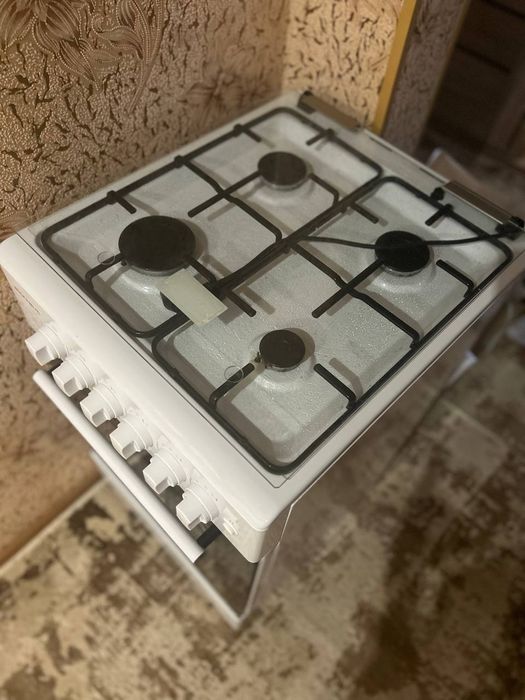 Продам кухонну плиту Grunhelm