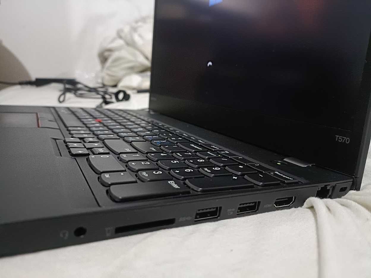 ThinkPad T570 15.6"IPS 4K (3840x2160) i7-7600U/16Gb/256Gb/Nvidia 940MX