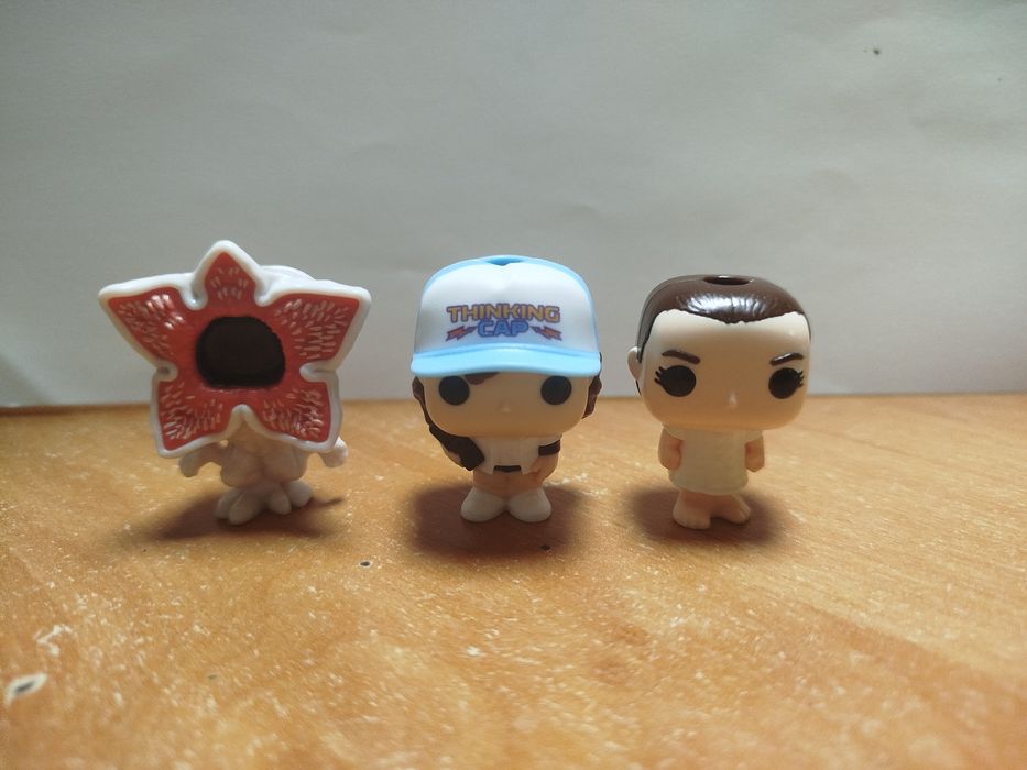 Обмін!!!Поміняю ці фігурки з Кіндер джой ,,Дивні дива,,на інші