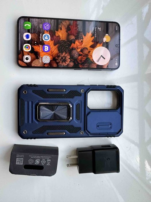 Телефон Samsung galaxy S24  snapdragon