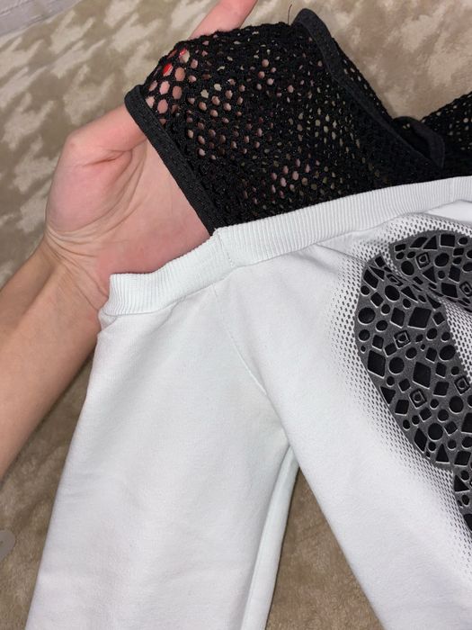 Кофта з відкритими плечима