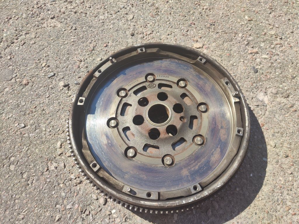 Демпфер щеплення 415 0574 10 LUK демпфер щеплення vw t5 2.0tdi 09