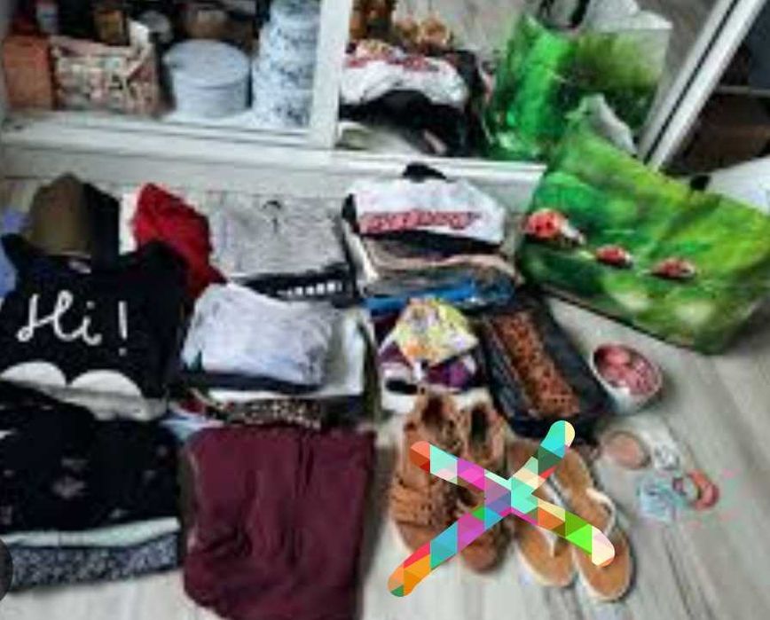 40sztuk, zestaw  markowych ubrań rozmiar  XS , S kurtki,sukienki,bluzy