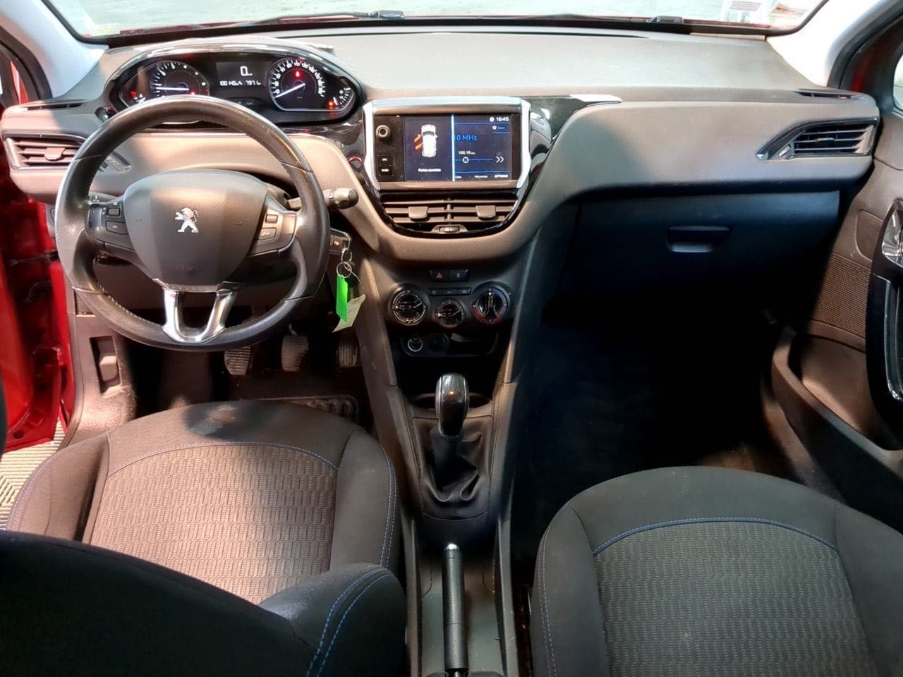 Peugeot 208 com 100 mil km