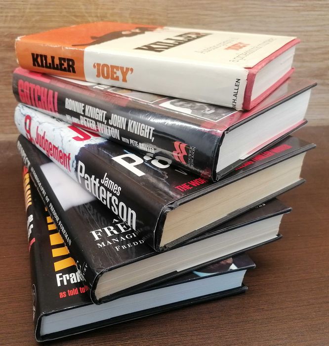 Livros capa dura em inglês