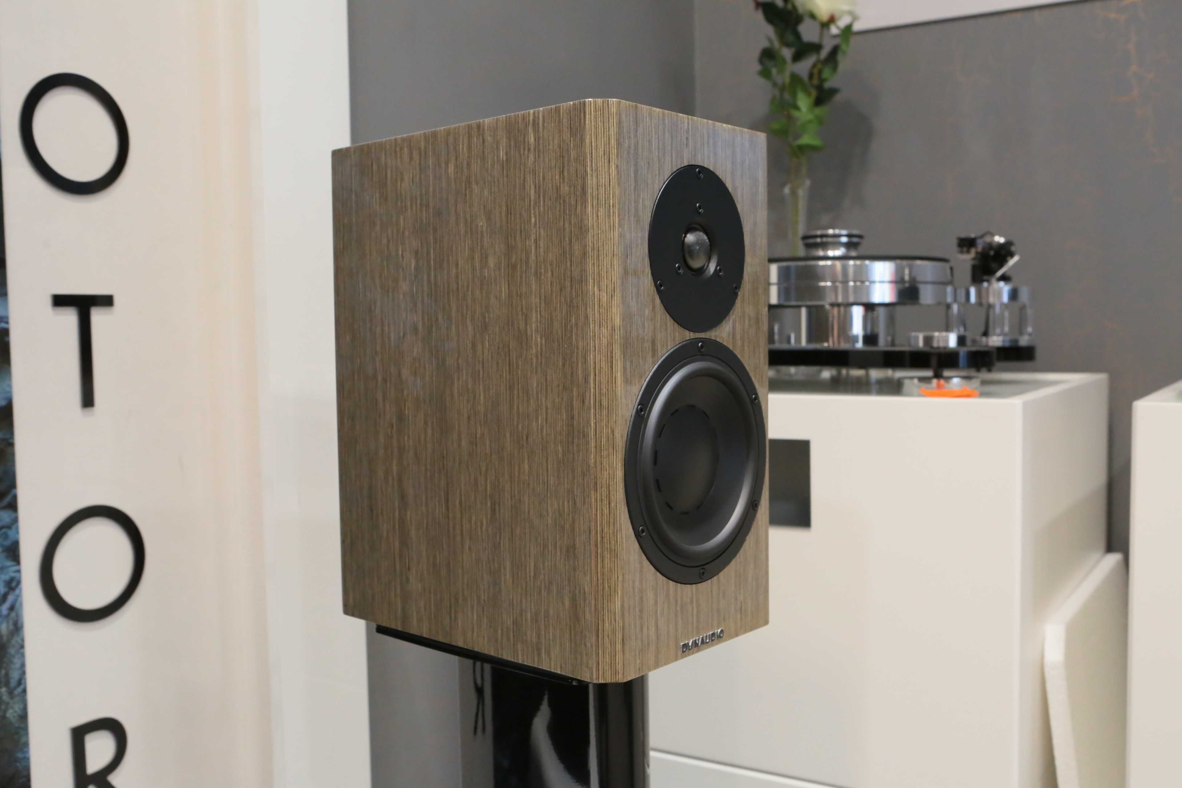 Dynaudio Special 40 jak nowe głośniki podstawkowe monitory