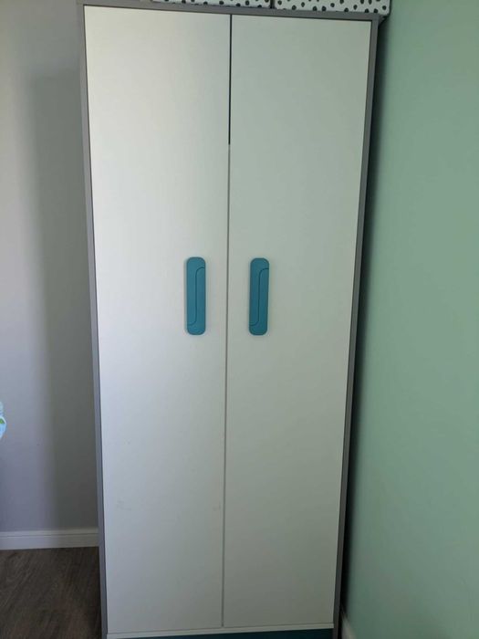 Szafa i komoda do pokoju dzieciecego