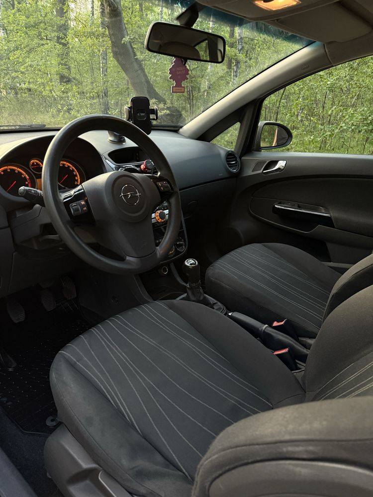 Opel Corsa D OPC Line