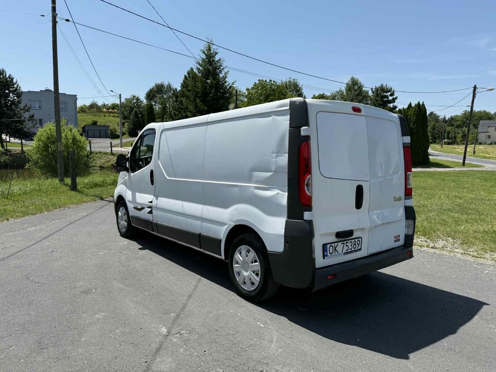 Renault trafik Long 2010r 2.0 115km chłodnia klima sprawne !