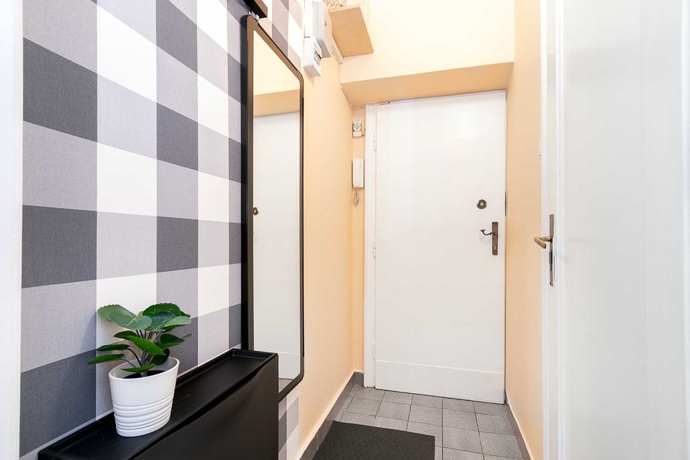 Komfortowa kawalerka z SMART TV – ul. Lea/Królewska, obok AGH UJ UKEN!