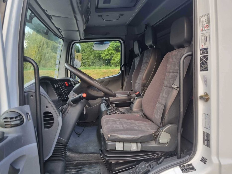 Wynajem laweta ładowność 6600 kg wypożyczalnia maju car