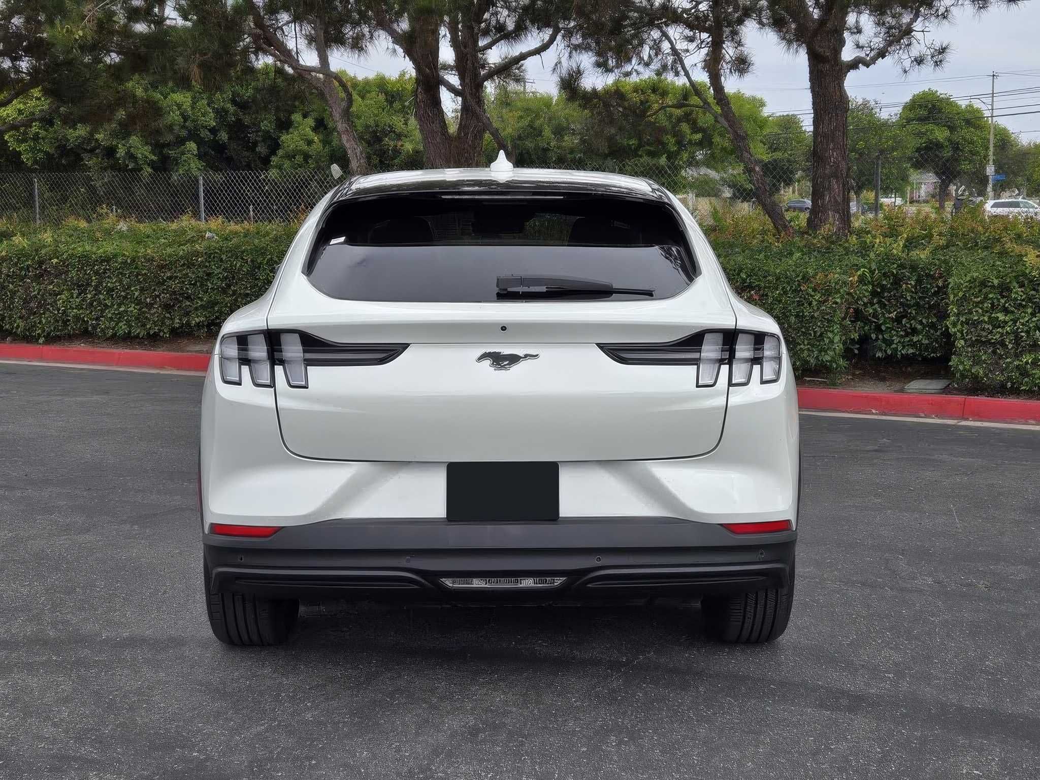 2022 Ford Mustang Mach-E Select