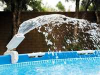 Cascata de água vertical para piscina com luzes LED multicoloridas