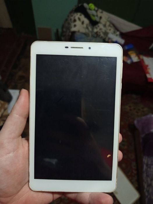 Продам планшет Номі на запчастини
