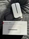 Мобільний Wi-Fi роутер Huawei Brovi E5576-325