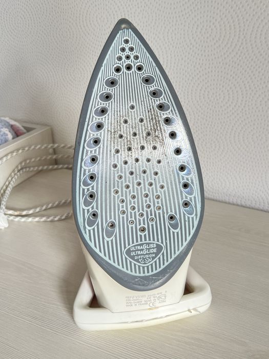 Праска Tefal (утюг)