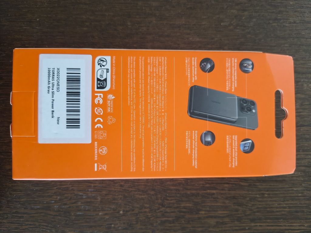 Powerbank TORRAS MiniMag 10000 mAh.