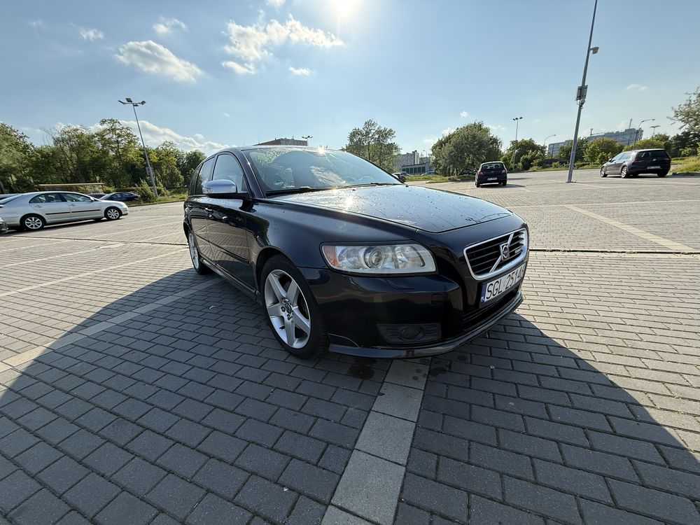 Volvo V50 R-Design