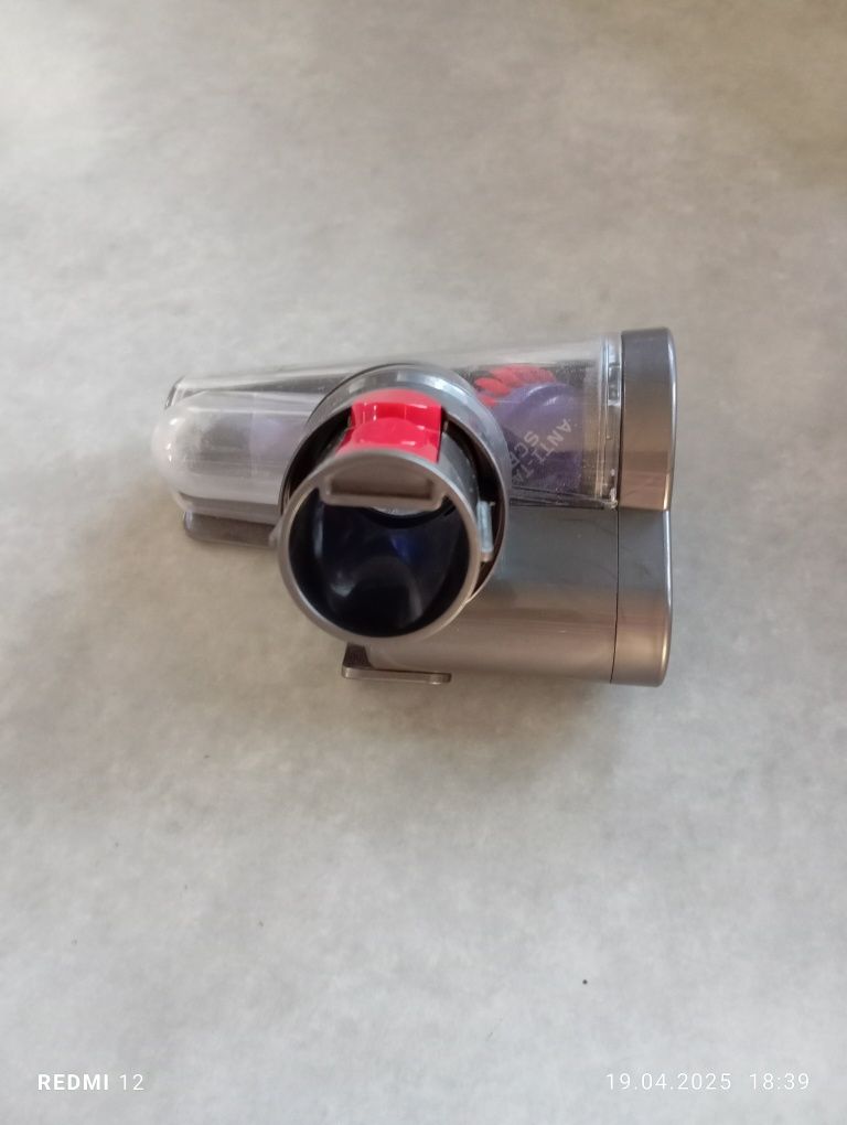 Szczotka Dyson  użyta jeden raz Do wersji 11