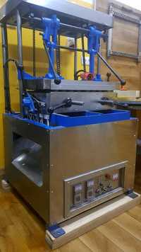 Półautomatyczna maszyna do produkcji wafli do lodów