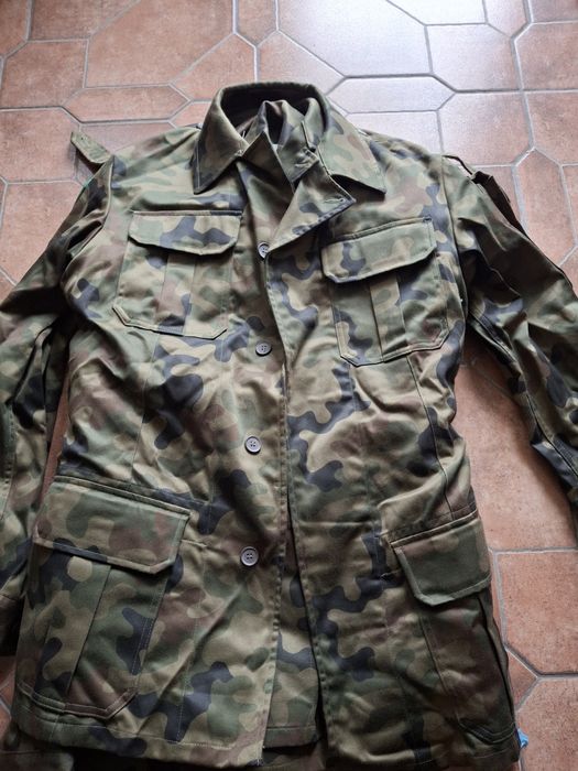 Sprzedam bluzy wojskowe