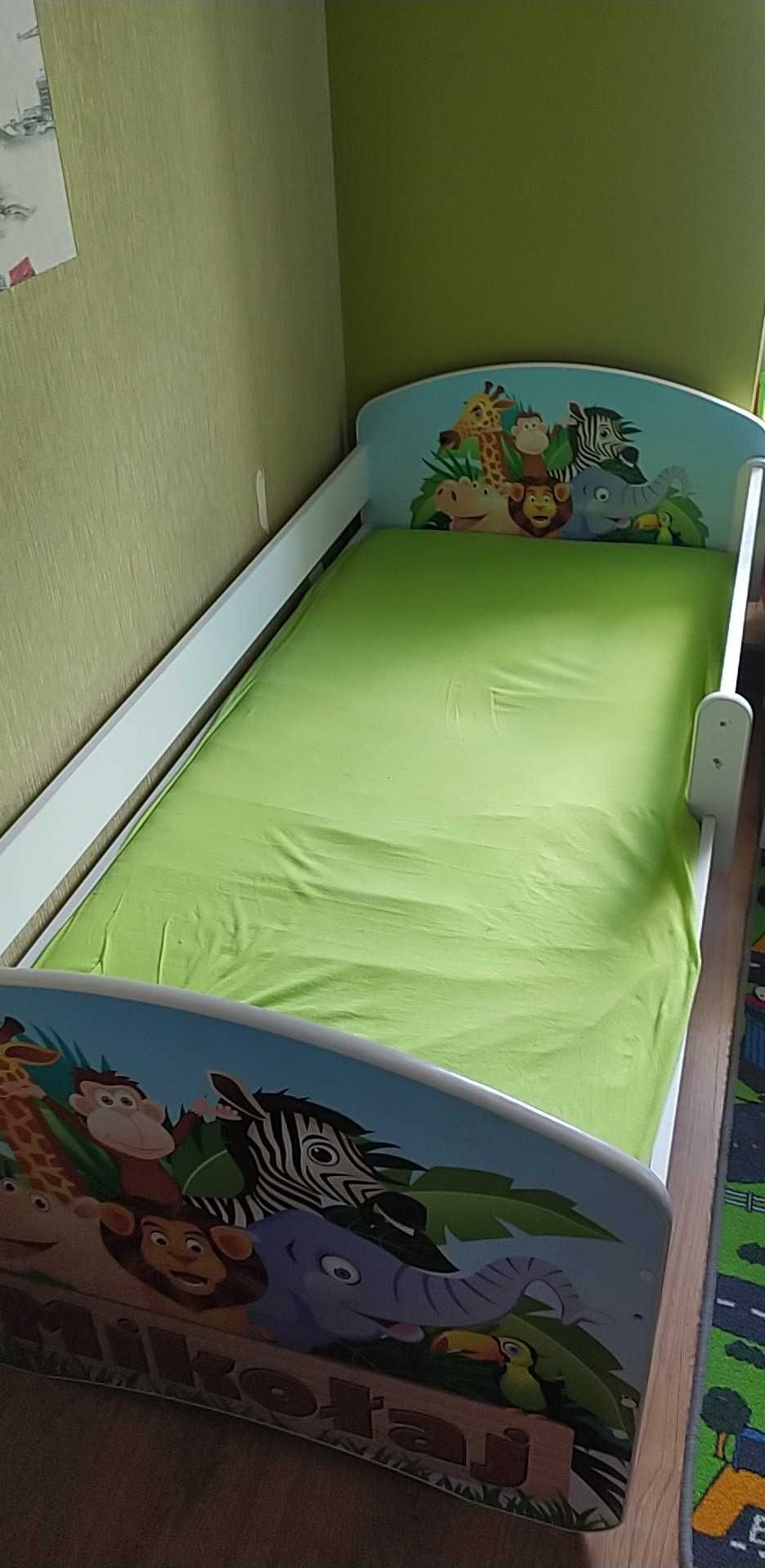 Łóżko dziecięce pojedyńcze