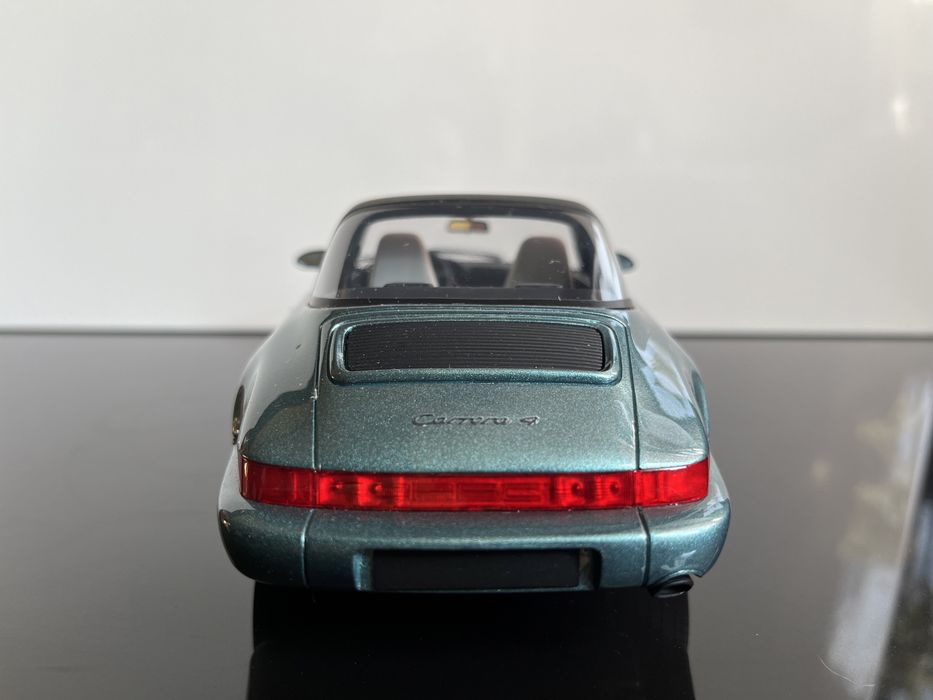 Porsche Carrera 4 Targa модель 1:18 GT Spirit