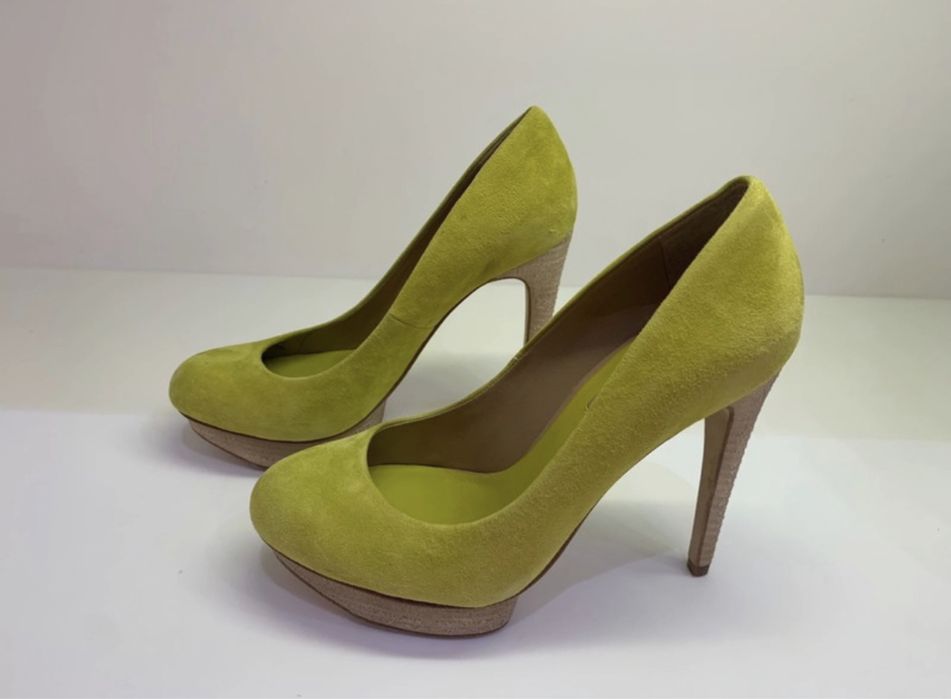 Sapatos de salto alto verde lima BCBG nº 36