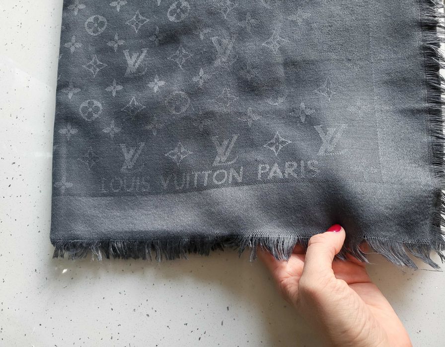 Chusta Louis Vuitton Paris