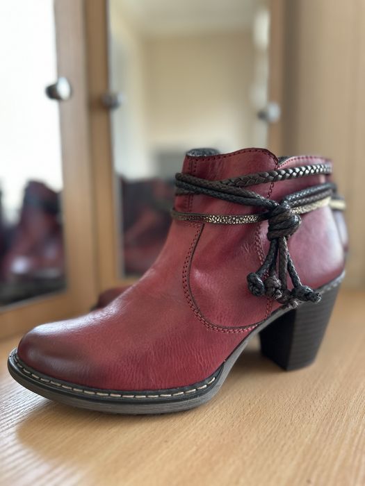 Ботинки женские !