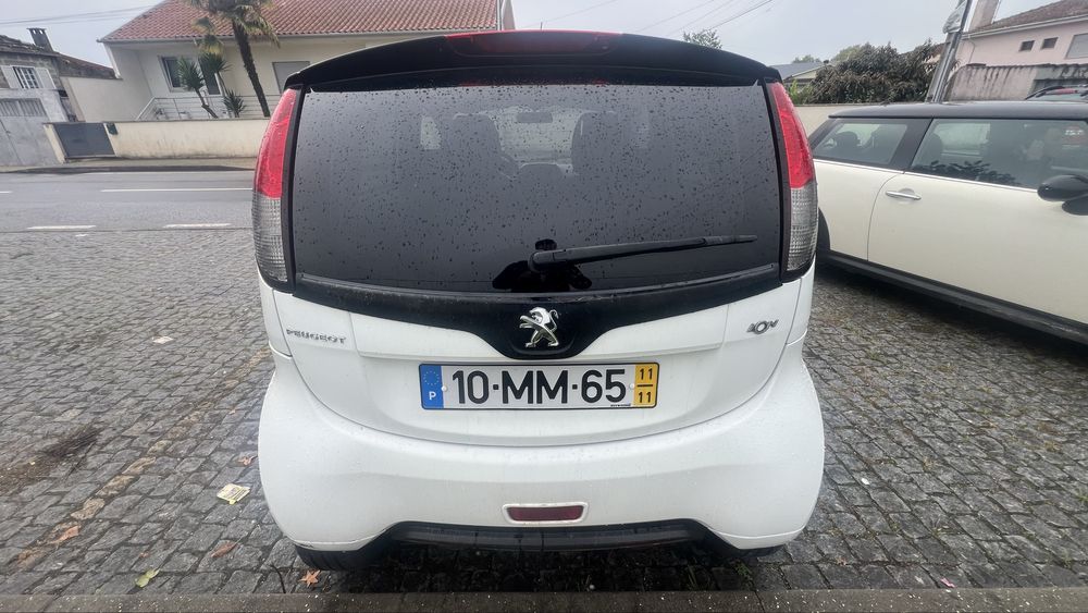 Peugeot iOn Elétrico – Pequeno, prático e económico