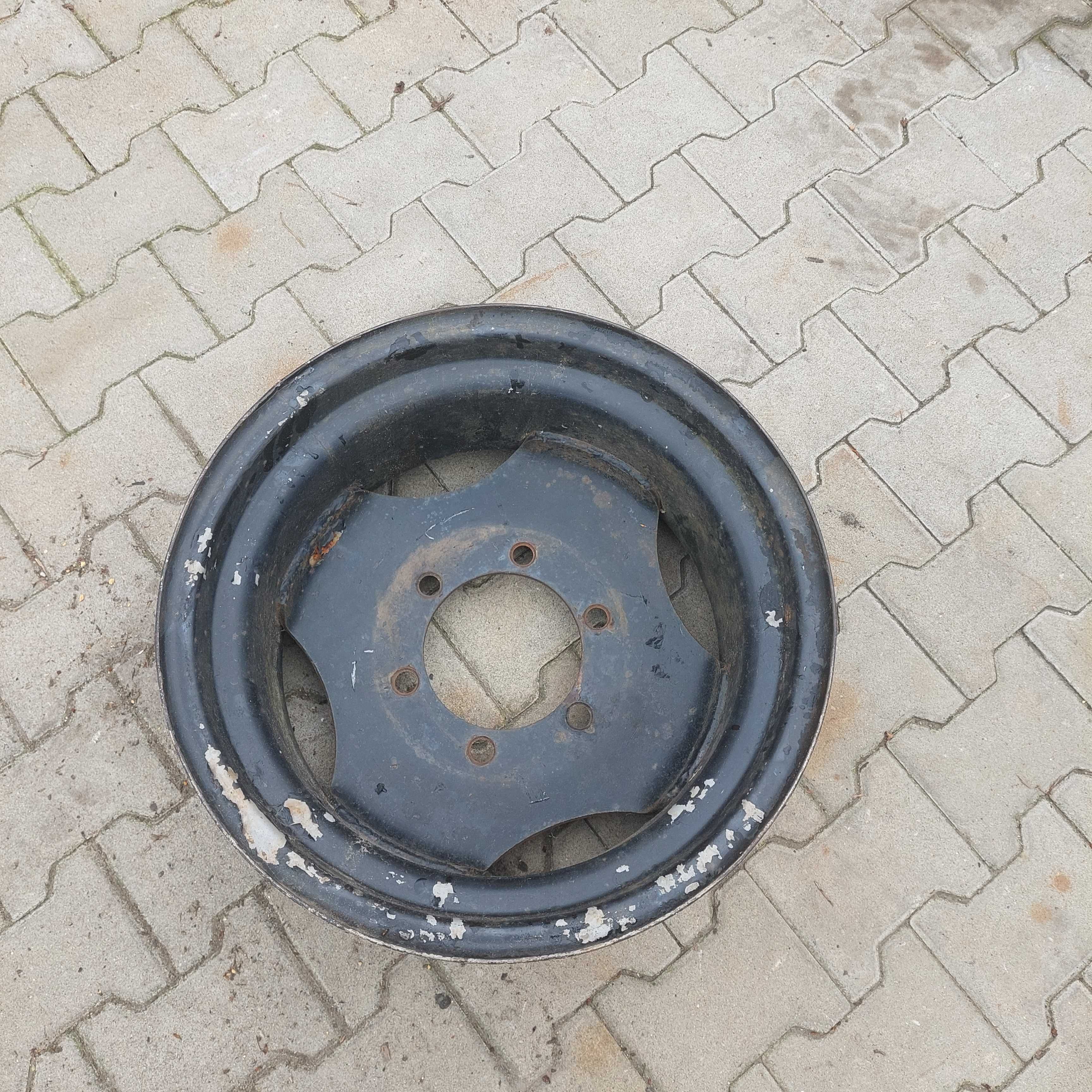 Felga Robur 4x4 traktor przyczepa