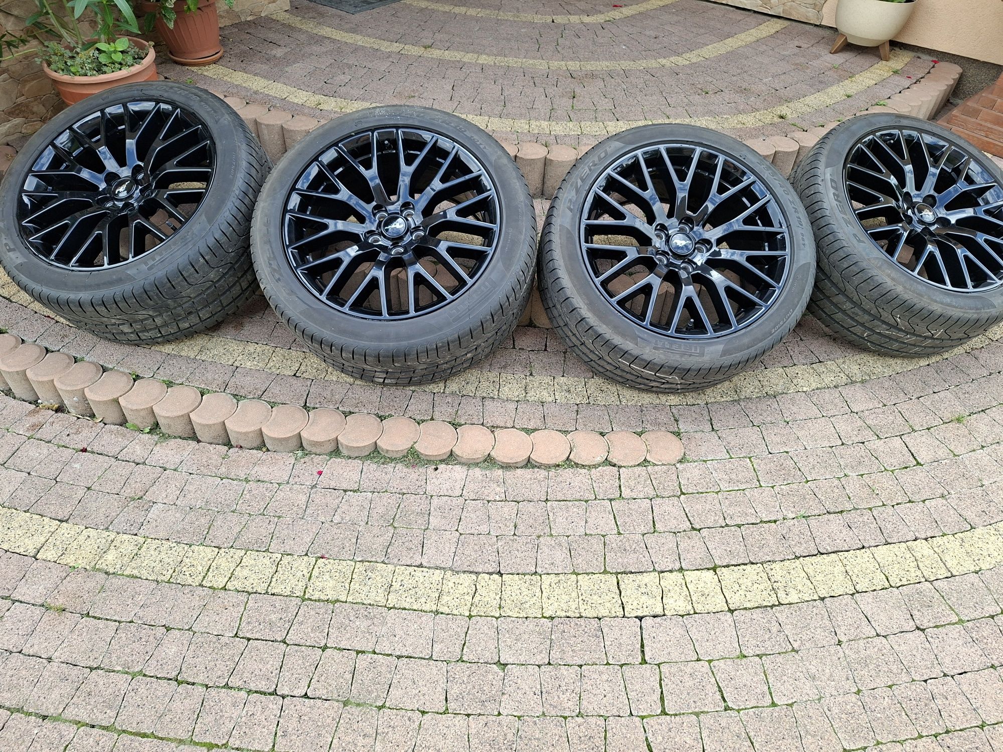 Felgi Ford Mustang Gt 19" 5x114.3 Opony letnie Czarne