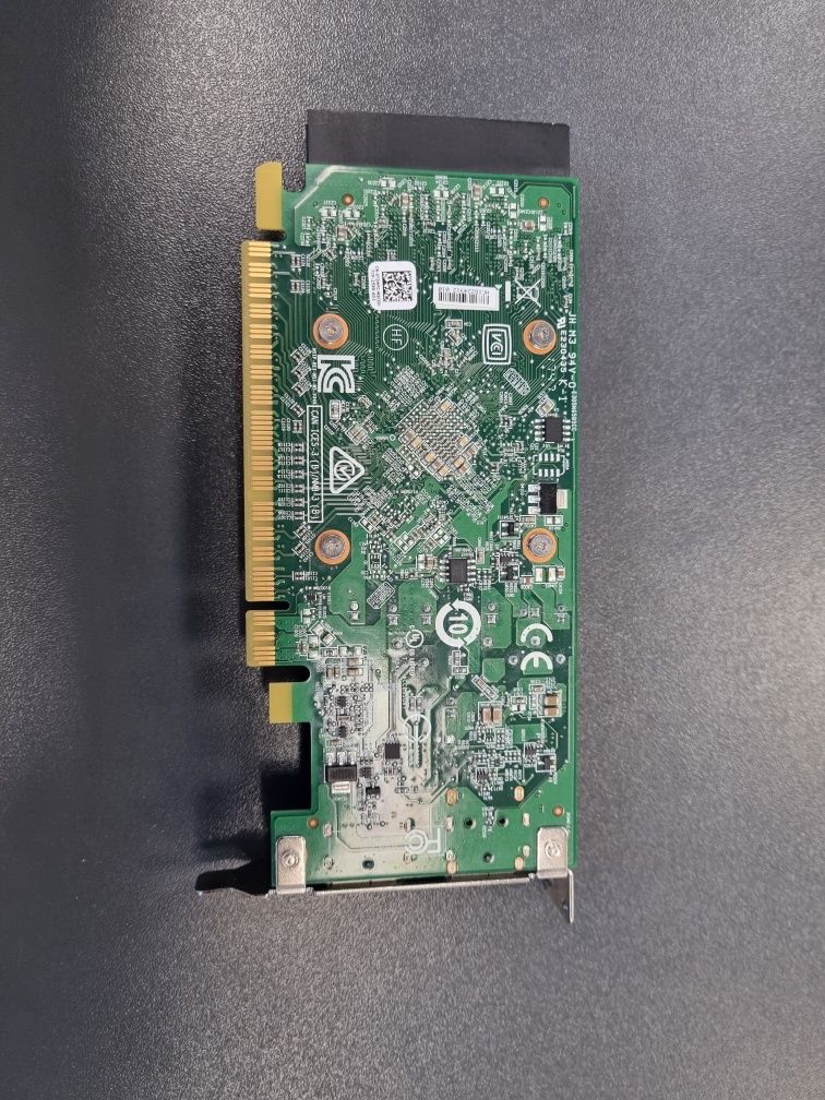 Karta graficzna Radeon R7 450 4GB 2x Display Port Dell  SFF