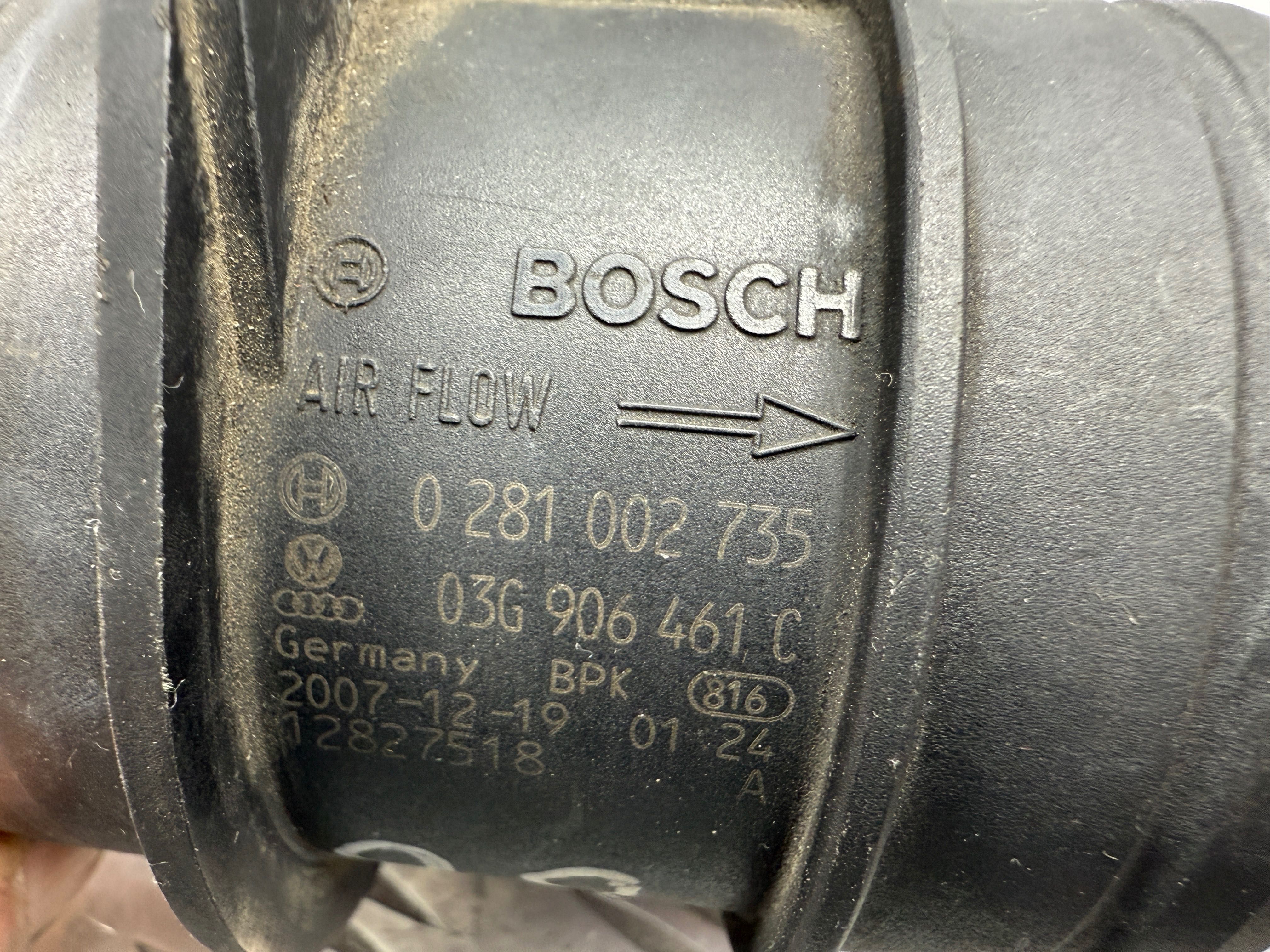 Расходомер воздуха golf 5-6 jetta 5 passat b6 tiguan  03G906461C
