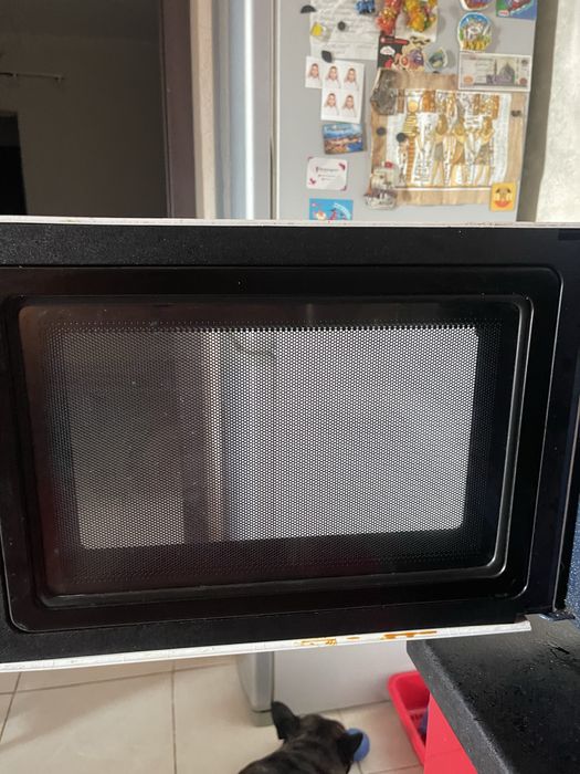 Мікрохвильова піч із конвекцією, 28 літрів