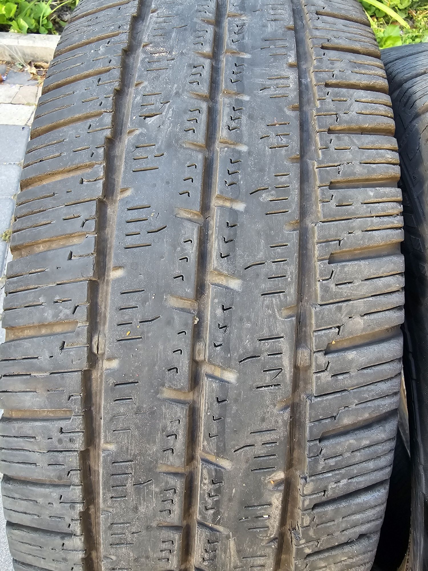 Opony Continental VanContact4Season 225/65/16 C