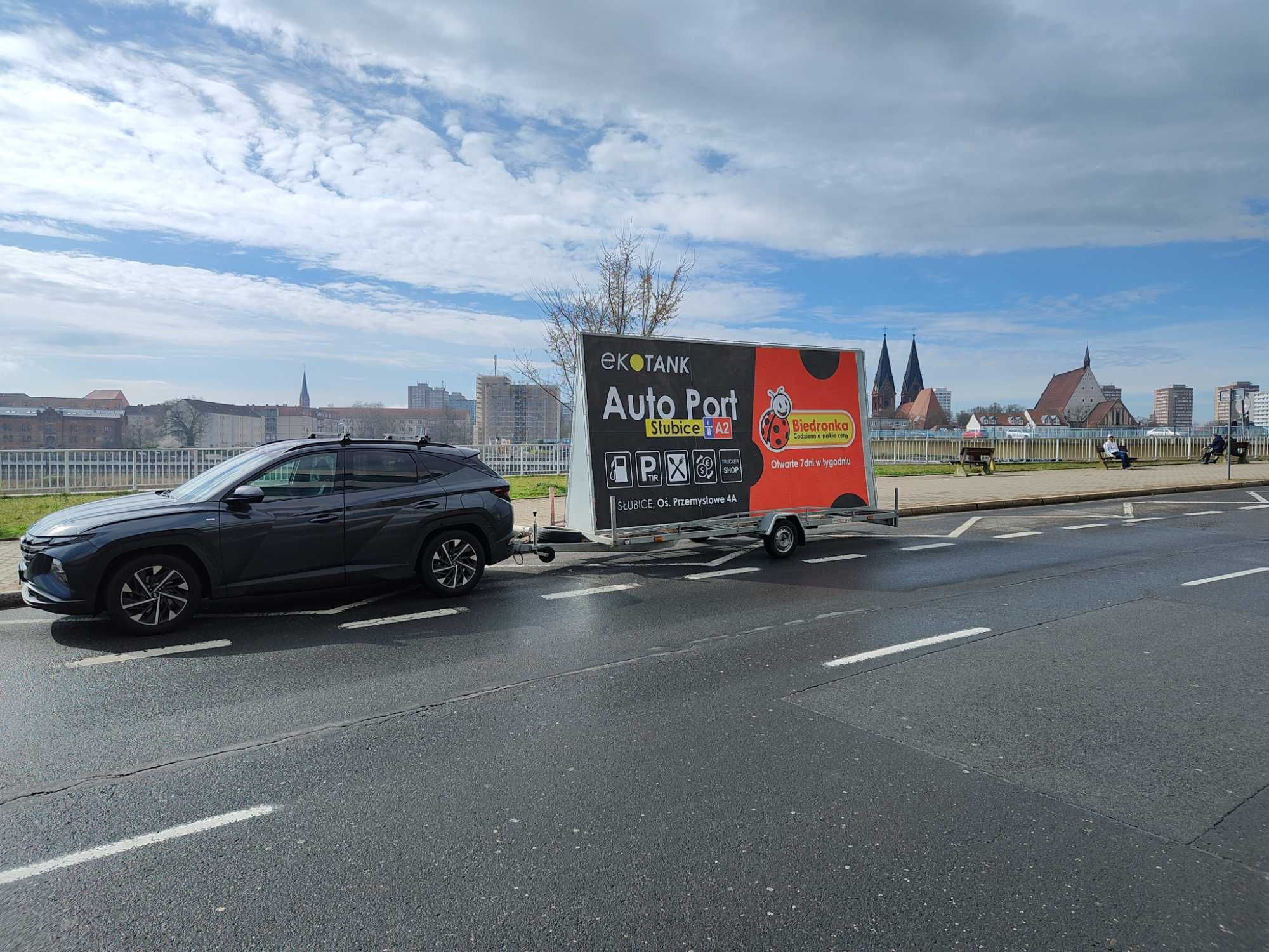 Reklama mobilna, przyczepa reklamowa, mobilny billboard Zielona Góra.
