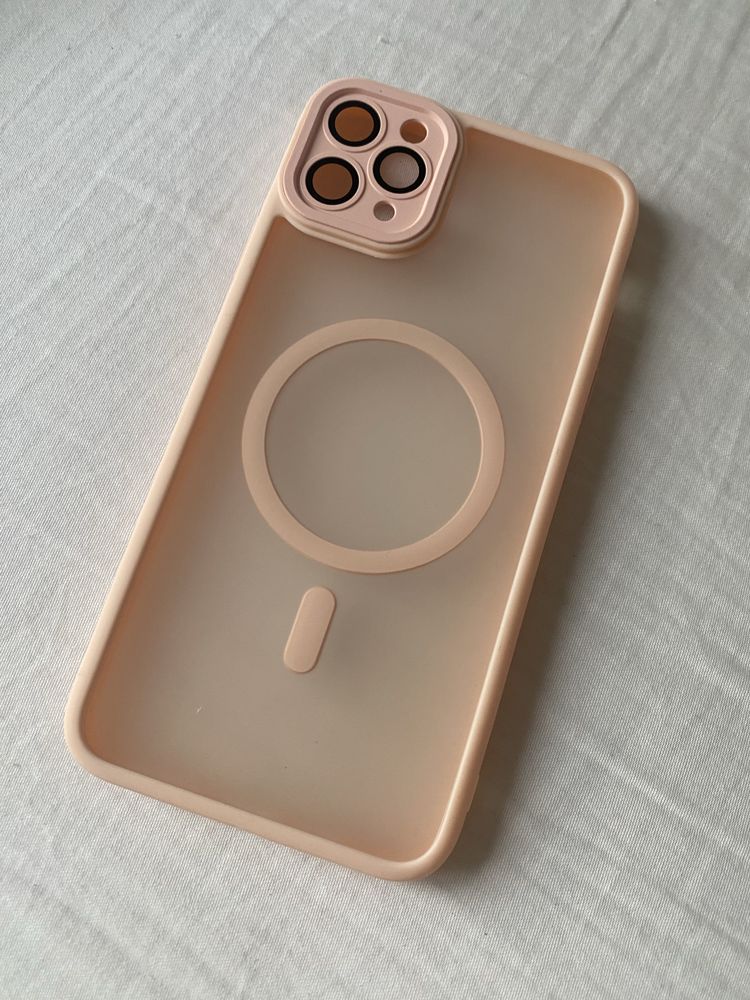 Różowy case na telefon iPhone 11 Pro Max