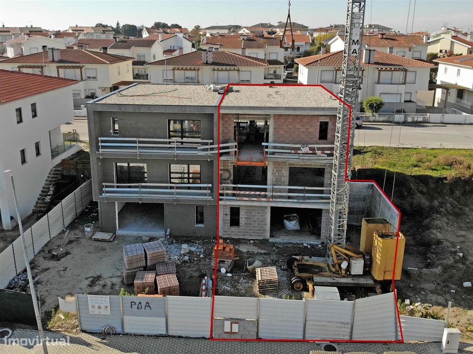 Moradia Geminada T3 em Nelas