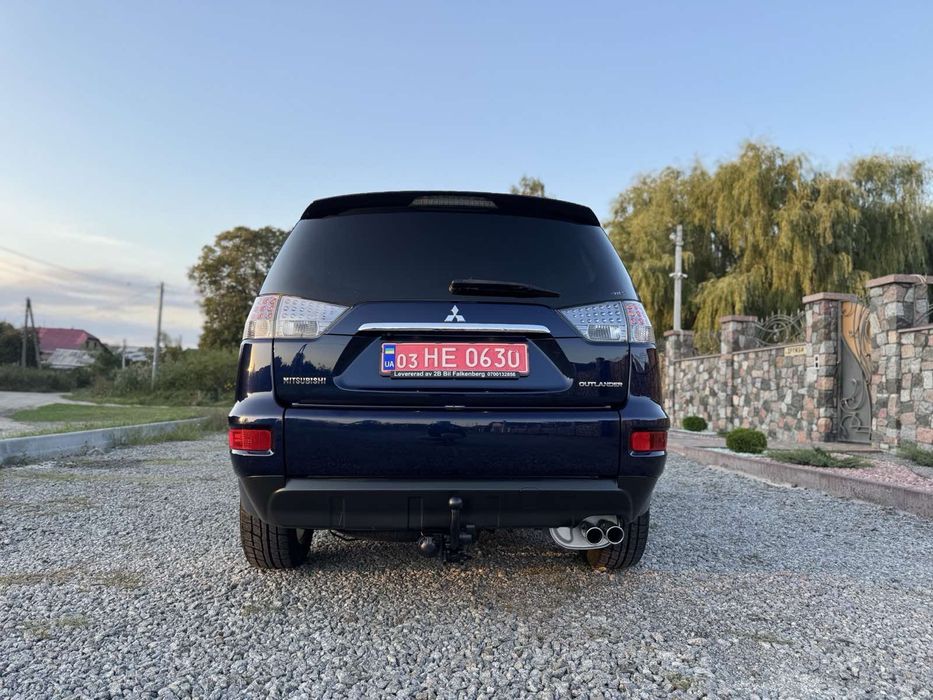 Mitsubishi Outlander 2011
