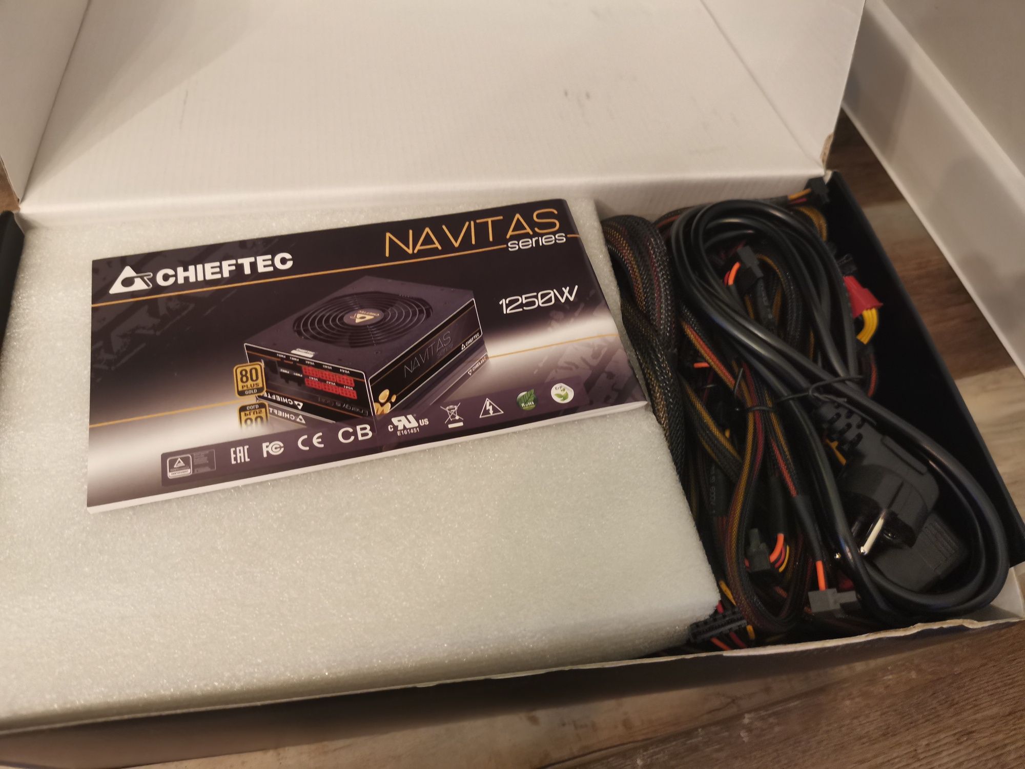 Chieftec 1250w navitas gold