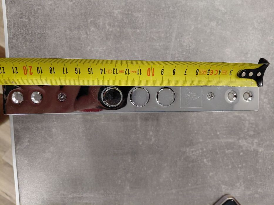 Врізний замок  Аверс