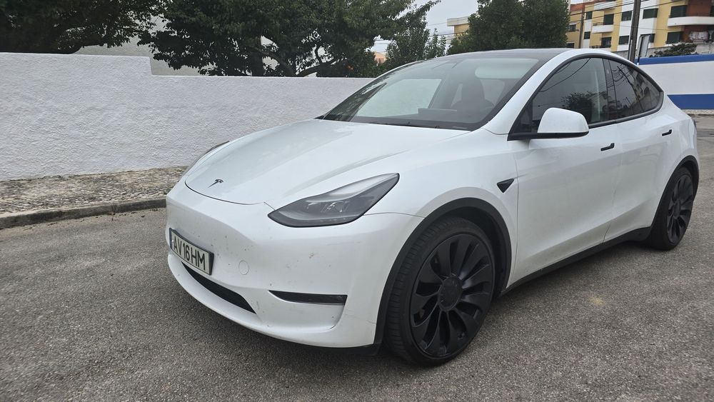 Tesla Model Y Performance Tração Integral