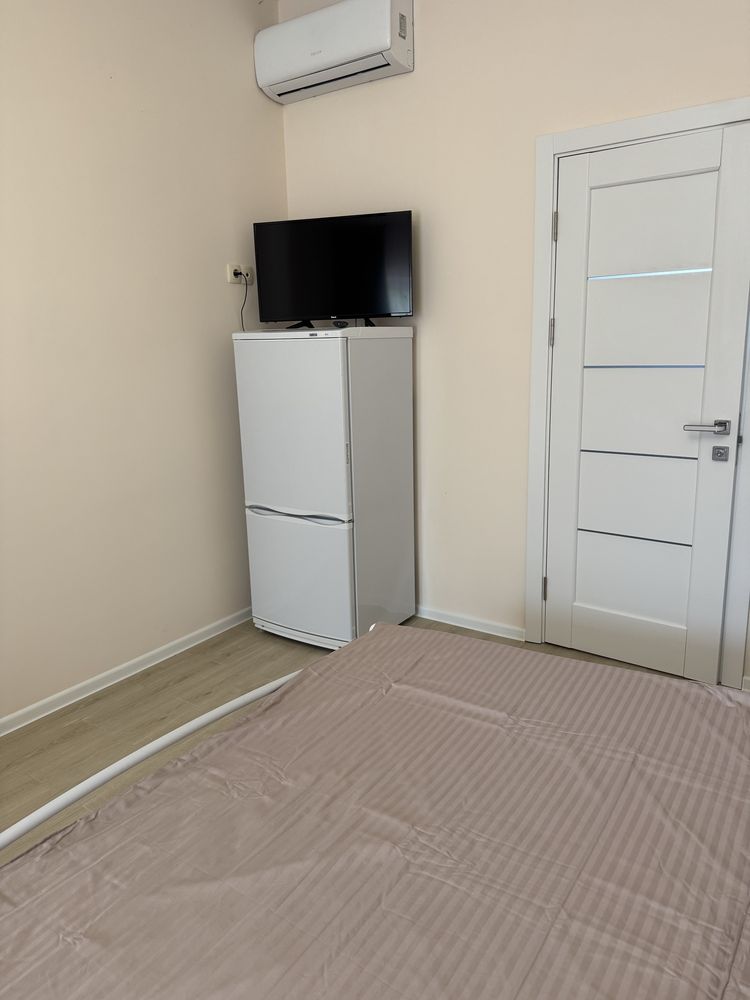 Benelux Family Apartments — Відпочинок біля моря з басейном (Санжейка)