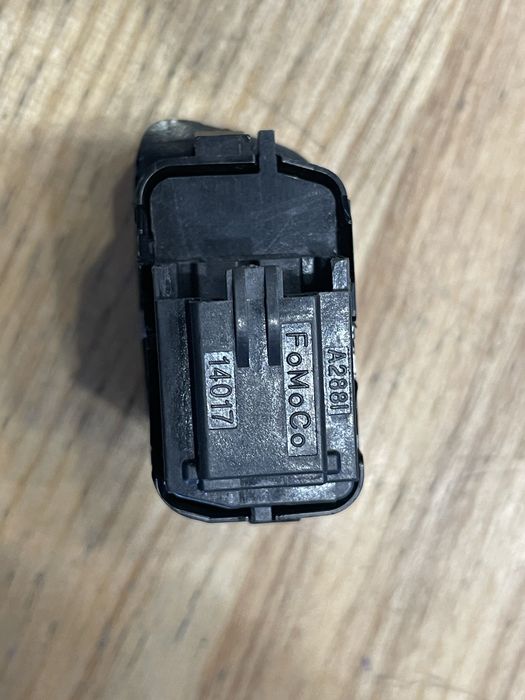 Кнопка центрального замка форд фокус 3 америка