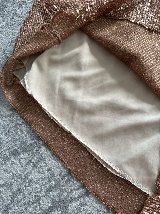 Sukienka zlota cekinowa