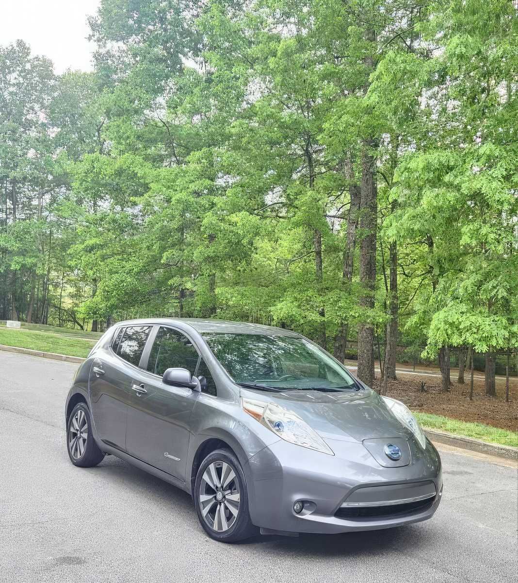 2015 Nissan LEAF S